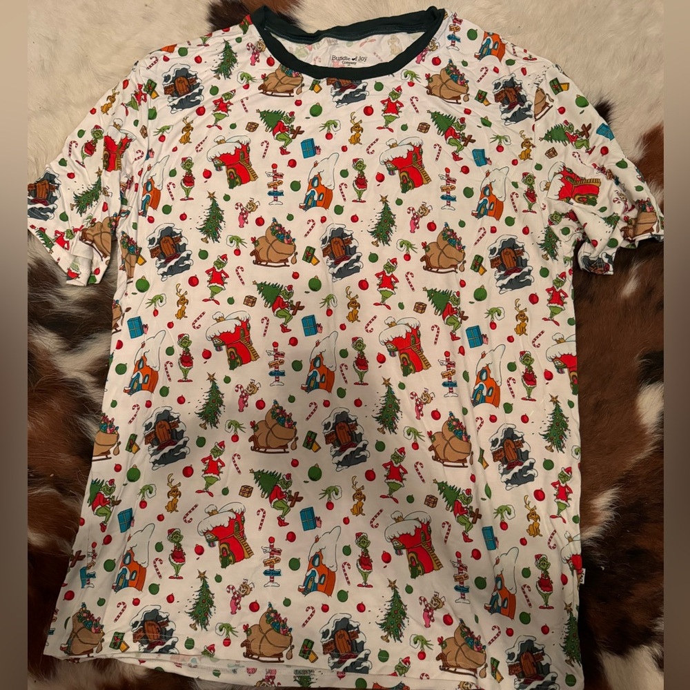 Grinch bamboo top